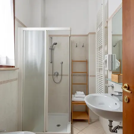 Hotel Mantegna Stazione 3*