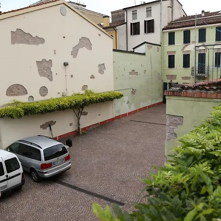 Mantegna Stazione